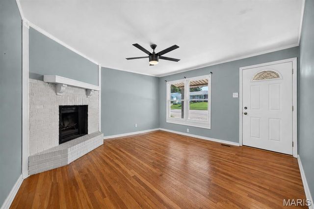 1496 El Camino Drive, Florissant, MO 63031