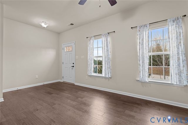 1724 Camerons Landing Blvd, Hopewell, VA 23860