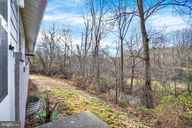 5714 SPRUCE RD, Felton, PA 17322