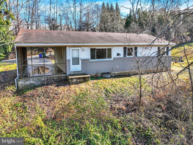 5714 SPRUCE RD, Felton, PA 17322