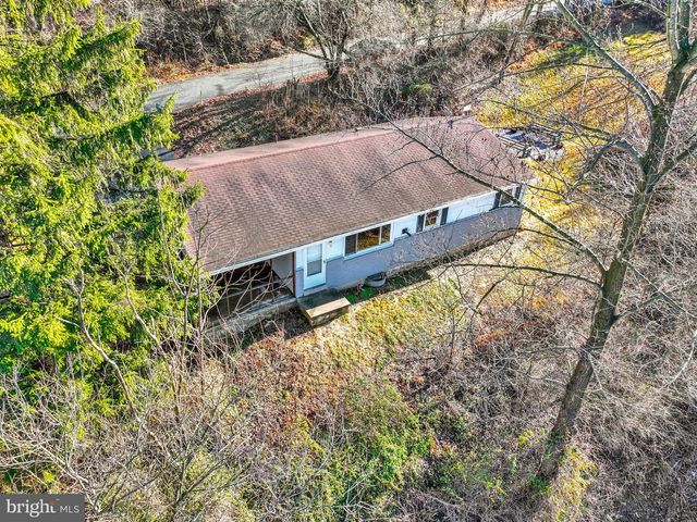 5714 SPRUCE RD, Felton, PA 17322
