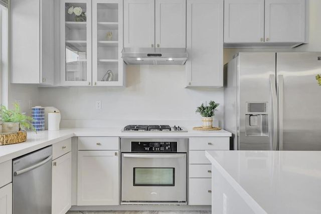 308 Whidbey Lane, Redwood City, CA 94065
