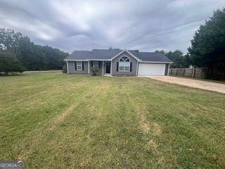 15 Falcon Crest Drive, Covington, GA 30016
