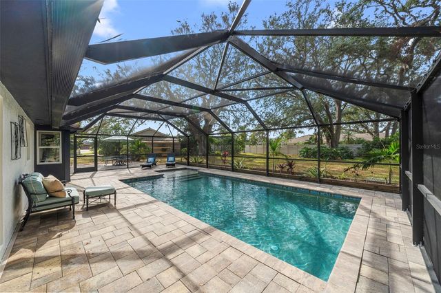 1868 RIVIERA CIRCLE, Sarasota, FL 34232