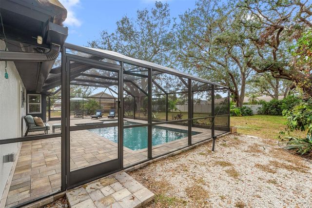 1868 RIVIERA CIRCLE, Sarasota, FL 34232