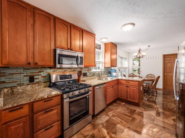 6865 Manor Crest Lane, Canal Winchester, OH 43110