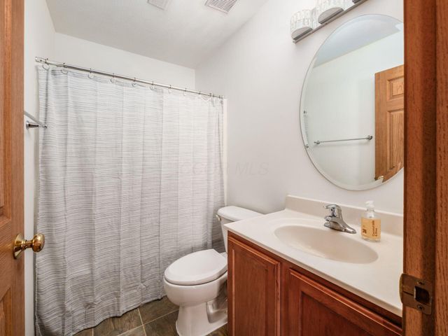 6865 Manor Crest Lane, Canal Winchester, OH 43110