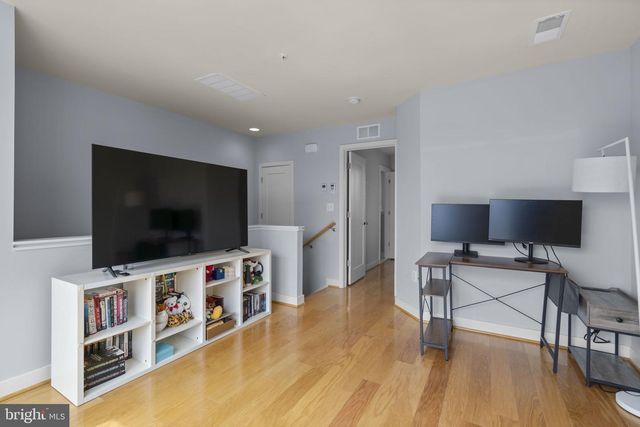 8087 TRIBECA ST, Rockville, MD 20855