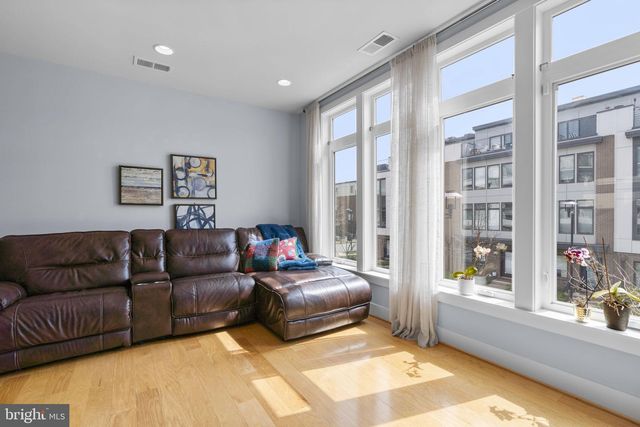 8087 TRIBECA ST, Rockville, MD 20855