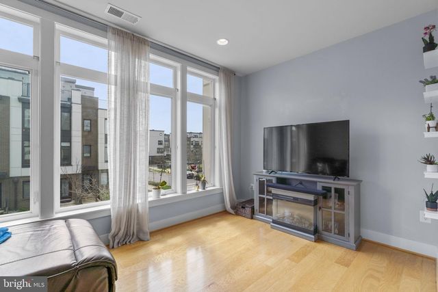 8087 TRIBECA ST, Rockville, MD 20855