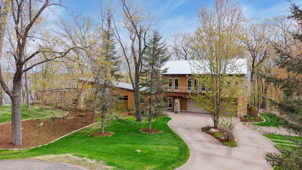 13500 182nd Street N, Marine On Saint Croix, MN 55047 — exterior