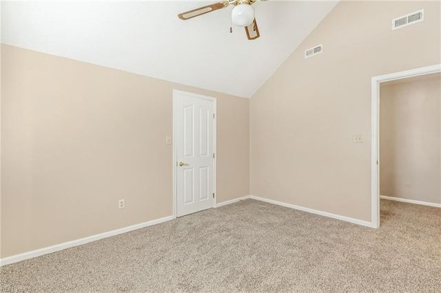 892 Little Dean CIR, Newport News, VA 23608