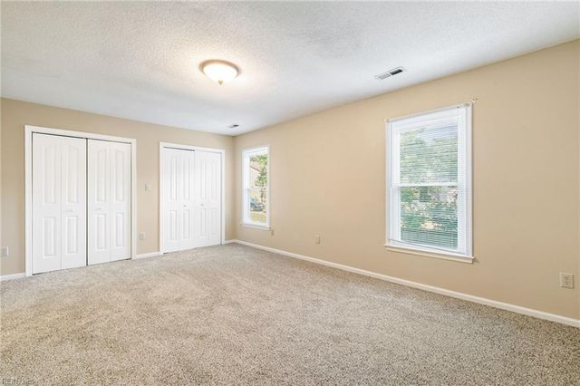 892 Little Dean CIR, Newport News, VA 23608