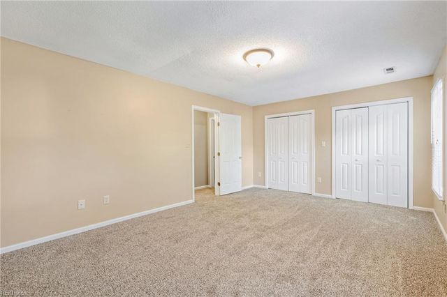892 Little Dean CIR, Newport News, VA 23608