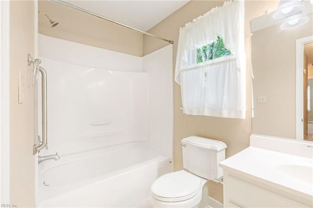 892 Little Dean CIR, Newport News, VA 23608