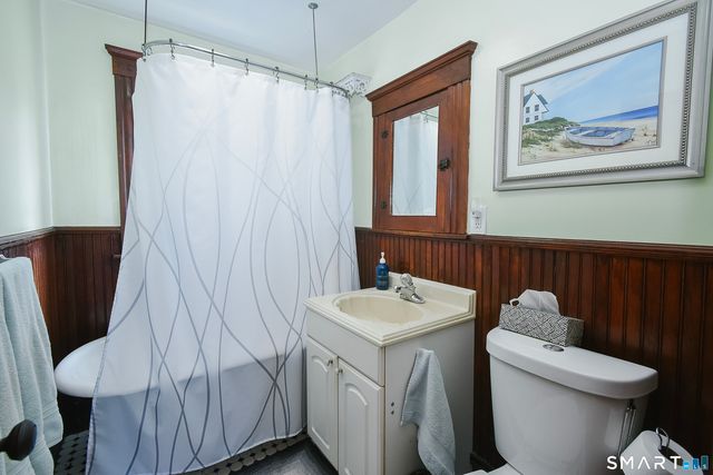 17 Kinney Street, Torrington, CT 06790