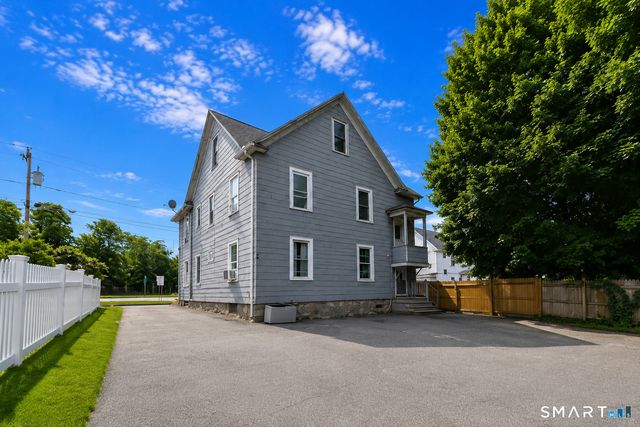 17 Kinney Street, Torrington, CT 06790