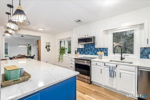 28 Deepwood Drive, Bethel, CT 06801