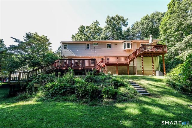 28 Deepwood Drive, Bethel, CT 06801