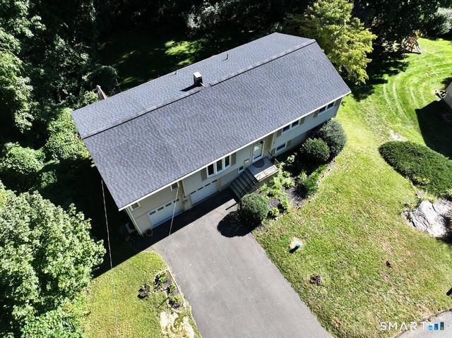 28 Deepwood Drive, Bethel, CT 06801