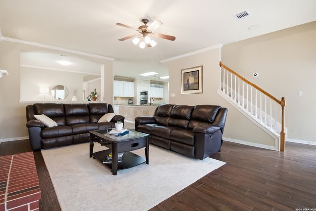 9902 Alms Park Dr, San Antonio, TX 78250