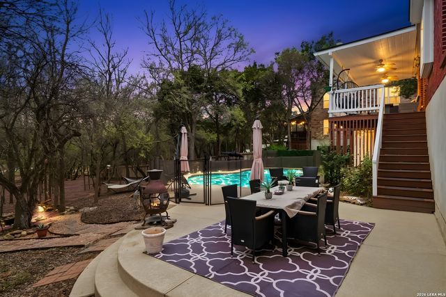 9902 Alms Park Dr, San Antonio, TX 78250