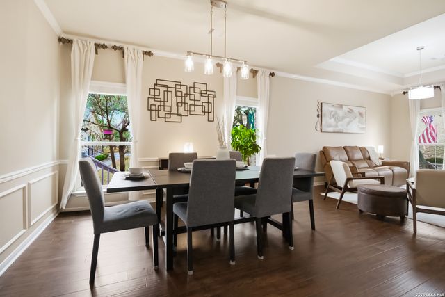 9902 Alms Park Dr, San Antonio, TX 78250