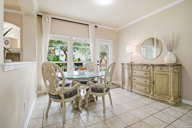 9902 Alms Park Dr, San Antonio, TX 78250