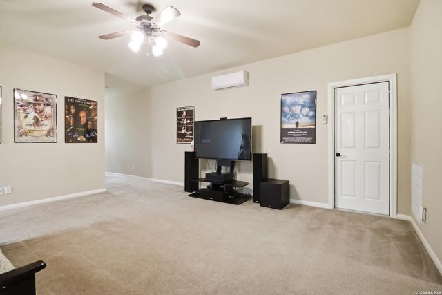 9902 Alms Park Dr, San Antonio, TX 78250