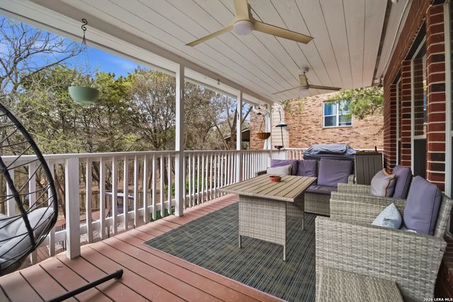 9902 Alms Park Dr, San Antonio, TX 78250