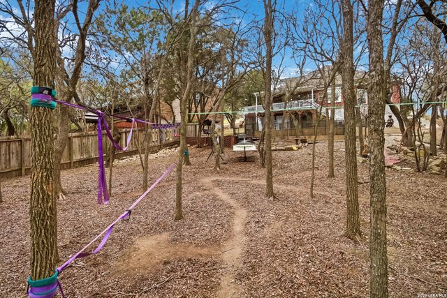 9902 Alms Park Dr, San Antonio, TX 78250