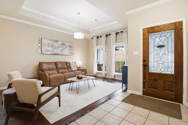 9902 Alms Park Dr, San Antonio, TX 78250