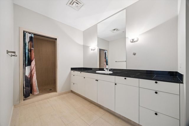 1401 Calumet Street 500, Houston, TX 77004