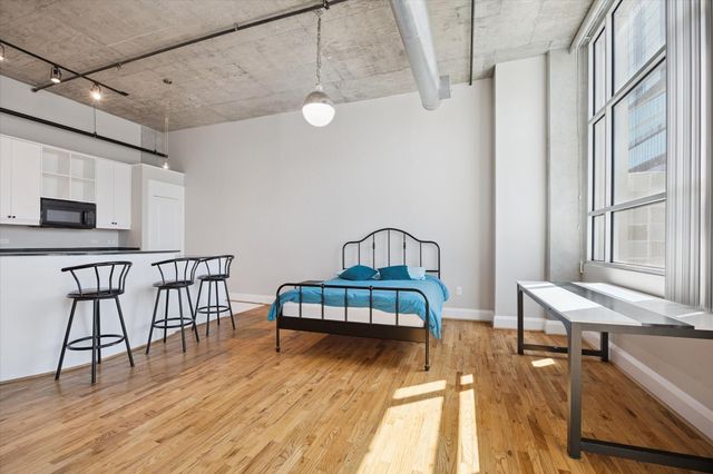 1401 Calumet Street 500, Houston, TX 77004