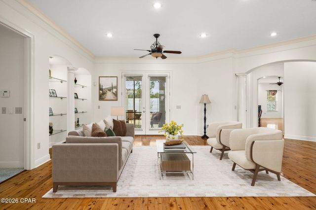 140 Cottonwood Circle, Lynn Haven, FL 32444