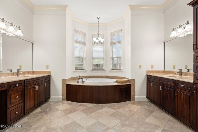 140 Cottonwood Circle, Lynn Haven, FL 32444