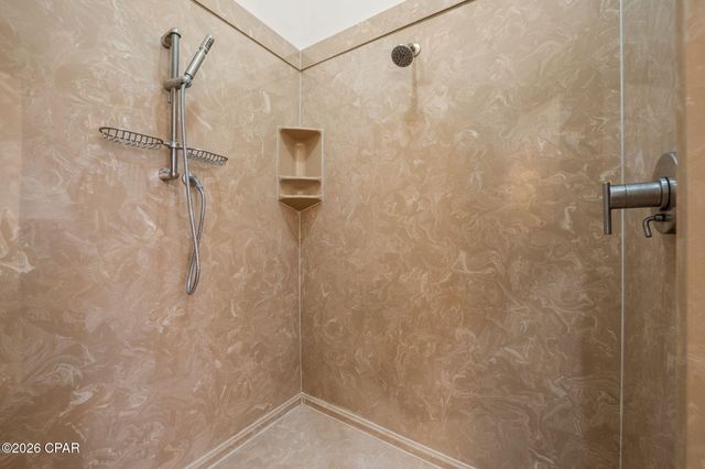 140 Cottonwood Circle, Lynn Haven, FL 32444