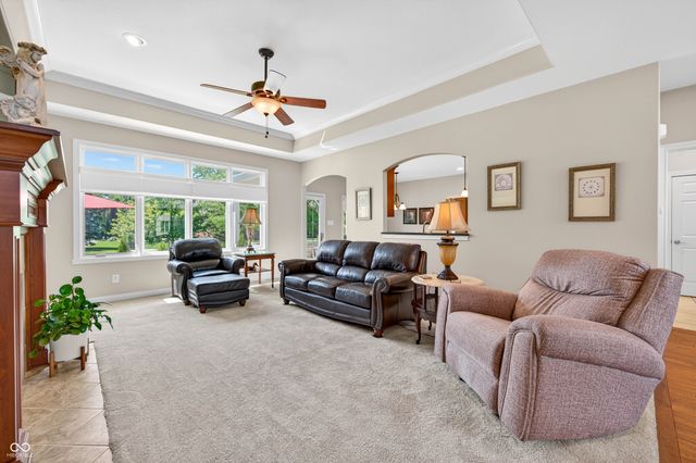 4685 Waters Edge Way, Greenwood, IN 46143