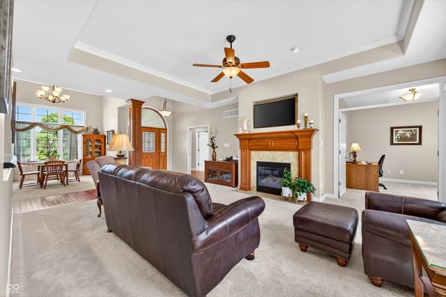 4685 Waters Edge Way, Greenwood, IN 46143