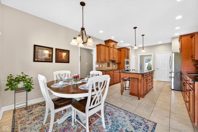 4685 Waters Edge Way, Greenwood, IN 46143