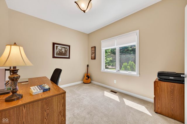 4685 Waters Edge Way, Greenwood, IN 46143