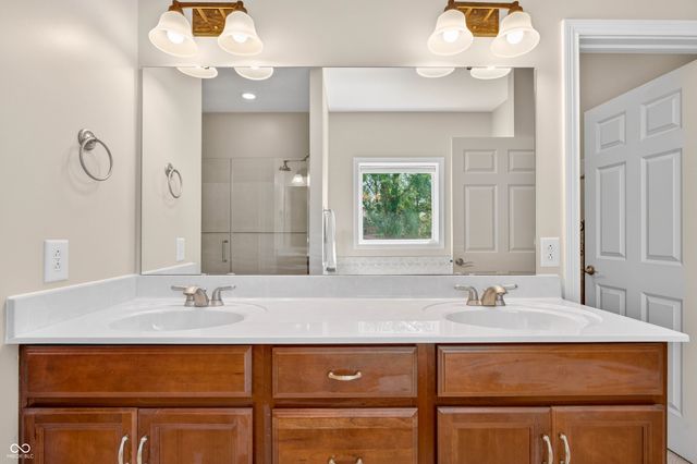 4685 Waters Edge Way, Greenwood, IN 46143