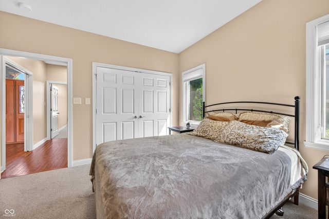 4685 Waters Edge Way, Greenwood, IN 46143