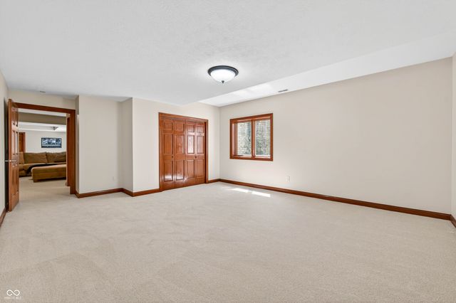 4685 Waters Edge Way, Greenwood, IN 46143