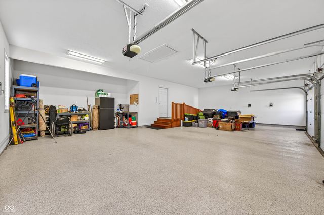 4685 Waters Edge Way, Greenwood, IN 46143