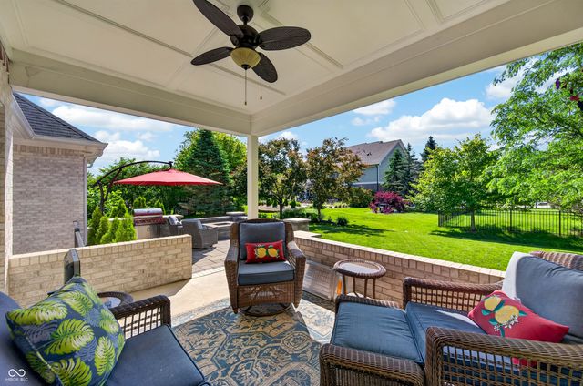 4685 Waters Edge Way, Greenwood, IN 46143