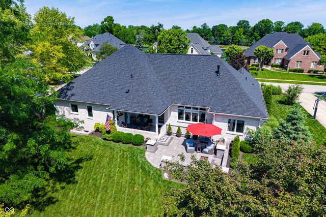 4685 Waters Edge Way, Greenwood, IN 46143