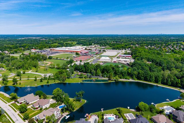 4685 Waters Edge Way, Greenwood, IN 46143