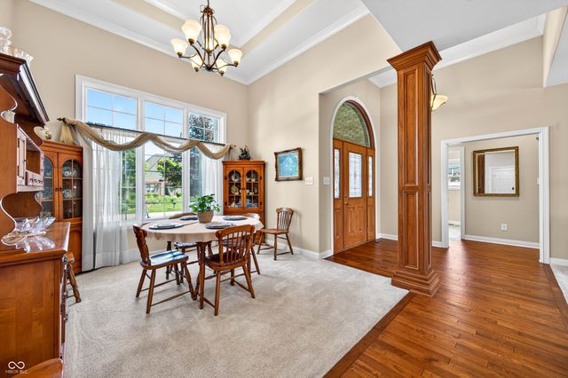 4685 Waters Edge Way, Greenwood, IN 46143