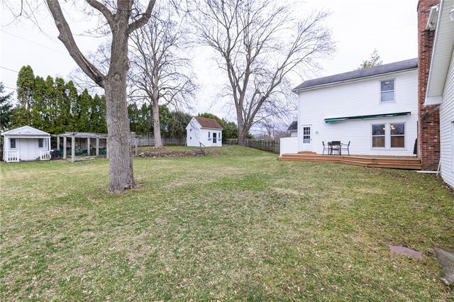 1116 Whitney Road East, Perinton, NY 14450